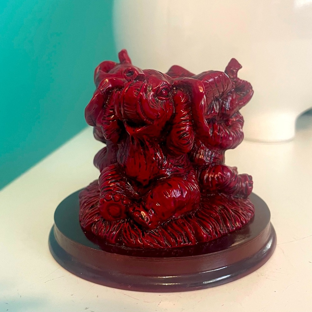 Lucky elephant x 3 figure